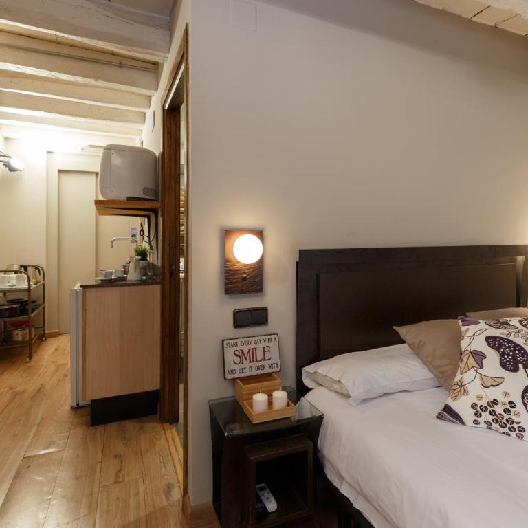 AinB Picasso-Corders Apartments - Studio (2 Adults) - 16