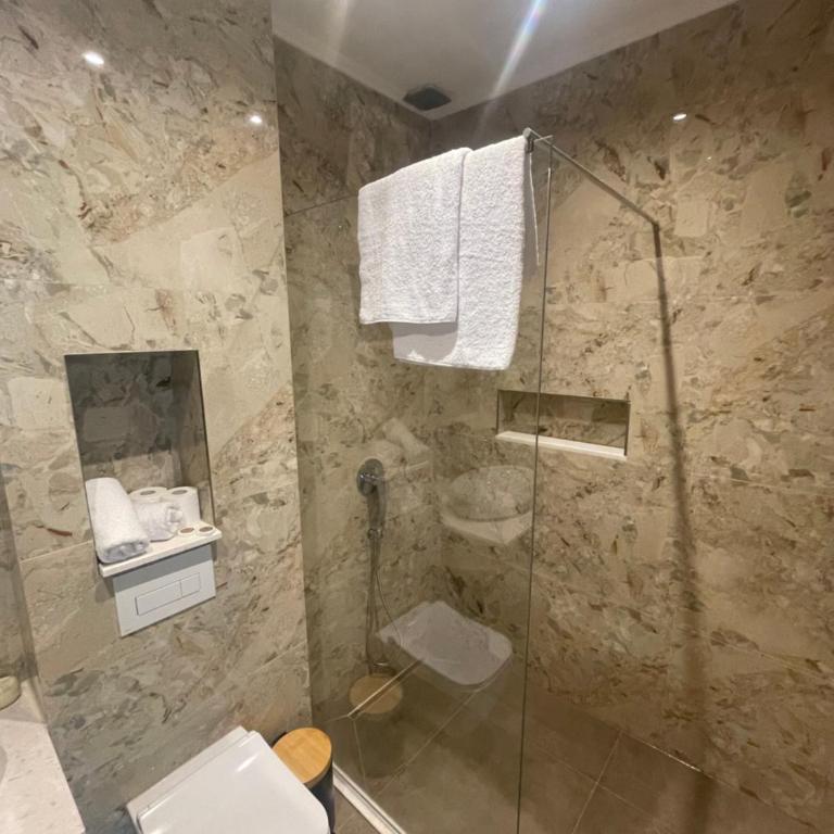 Apartaments Queen - Suite mit Terrasse - 5