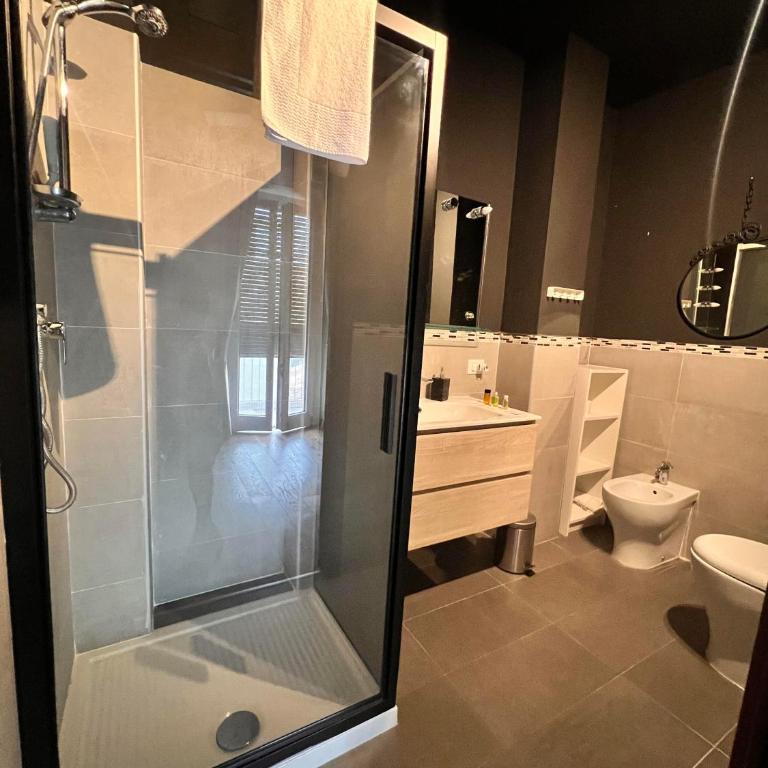 Residenza Anton Doni - Camera Familiare con Bagno - 5