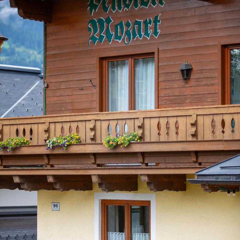 Pension Mozart - Studio mit Doppelbett und Schlafsofa - 5