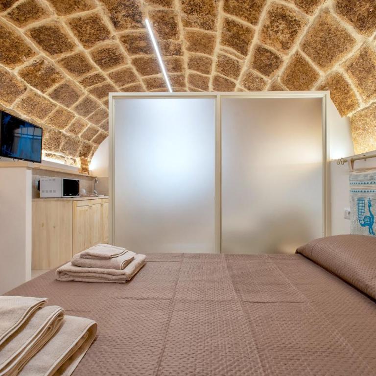 Deliloft - One-Bedroom Apartment - 20