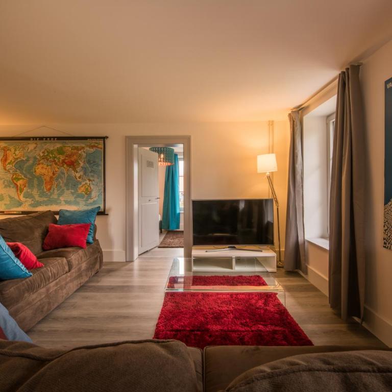 Dependance Penthouse - Three-Bedroom Apartment with Mountain View - 6