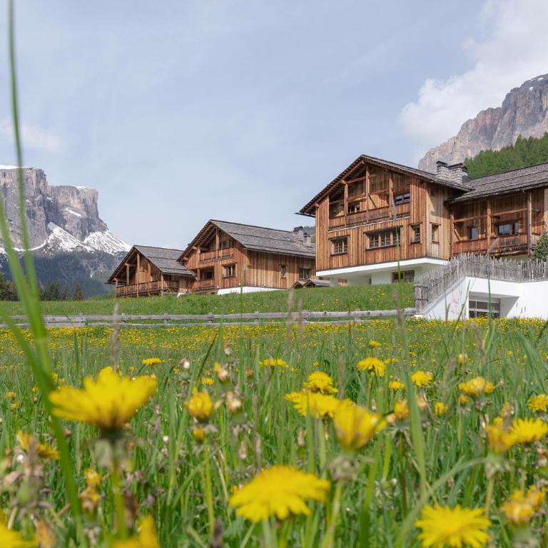Chalet Ciasa Tino & Sara - BelaVal Apartments - Apartment mit Blick auf die Berge - 26