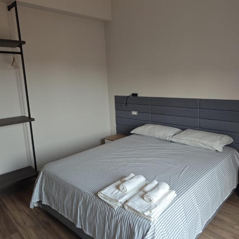 Celeste Home Center - Double Room with Private Bathroom - 6