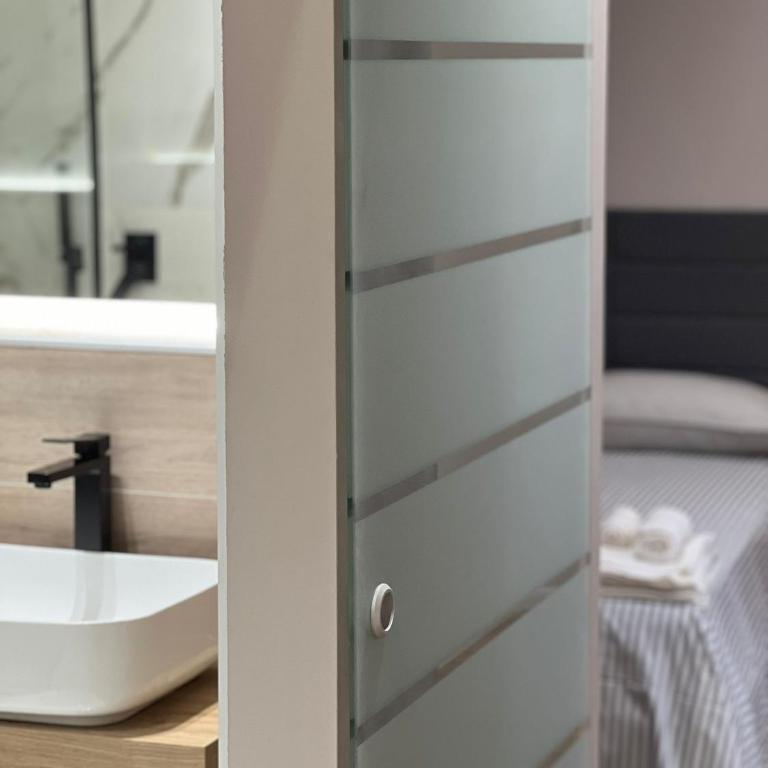 Celeste Home Center - Double Room with Private Bathroom - 8