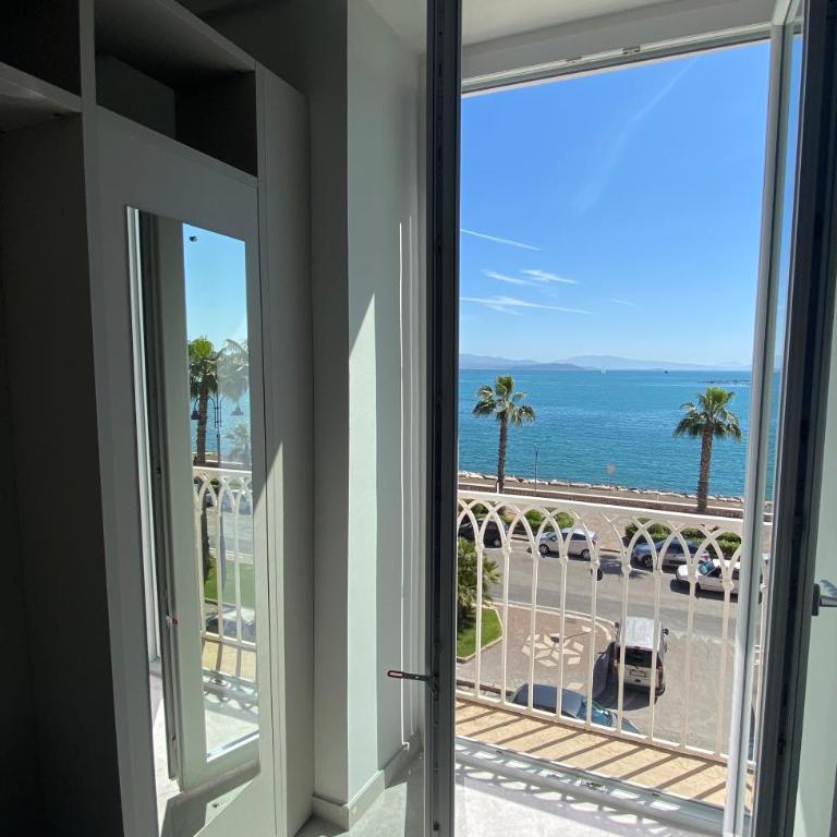 La Camera della Nonna 2.0 - Deluxe Double Room with Balcony and Sea View - 17