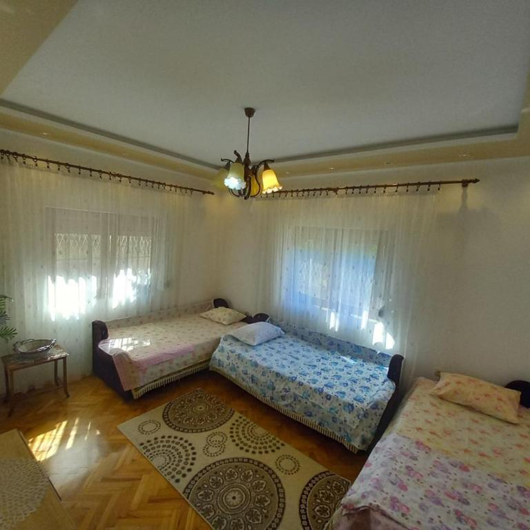 Ulpiana - Apartments,Rooms,Hostel - Triple Room - 13