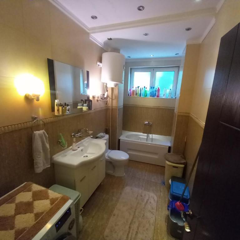 Ulpiana - Apartments,Rooms,Hostel - Triple Room - 11