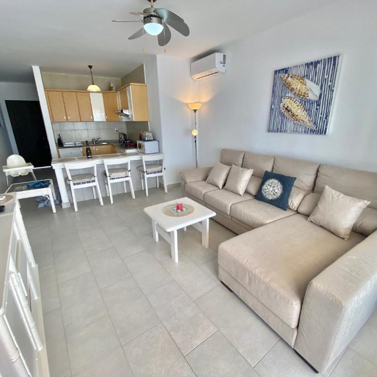 Apartamentos Los Dragos - Two-Bedroom Apartment - 12