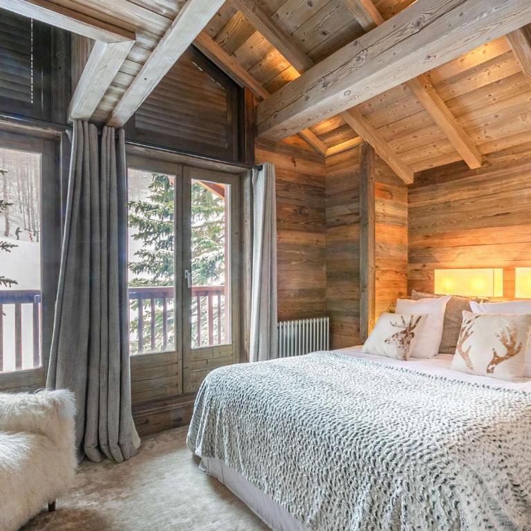 Appartement-chalet de standing avec cheminée et hammam, idéalement situé sur le front de neige de Val d'Isère - FR-1-694-9 - Appartement - 14