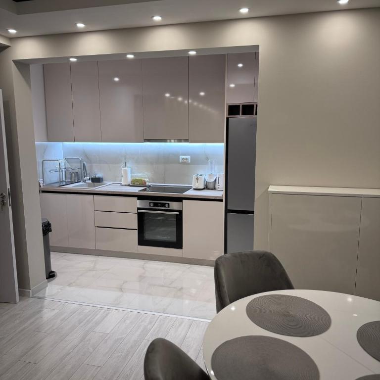 Apartman NAMA - Apartman sa 2 Spavaće Sobe i Balkonom - 7