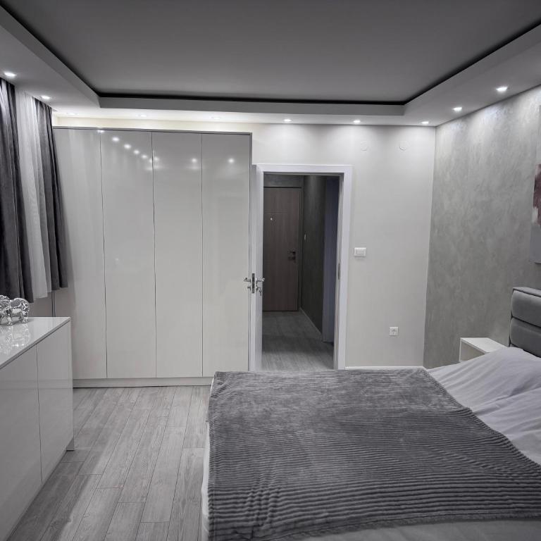 Apartman NAMA - Apartman sa 2 Spavaće Sobe i Balkonom - 13