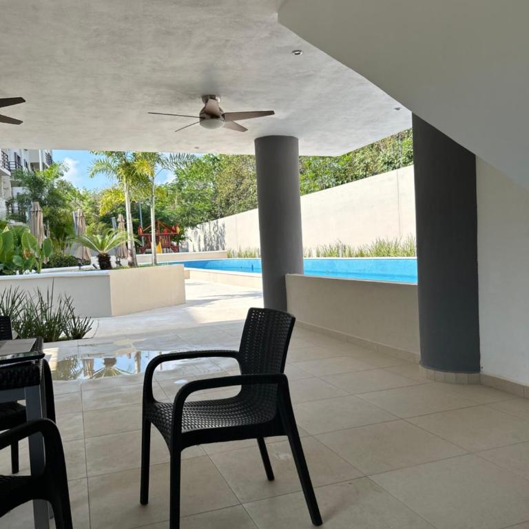 Astoria Gated Condos - Apartamento de 2 dormitorios - 12