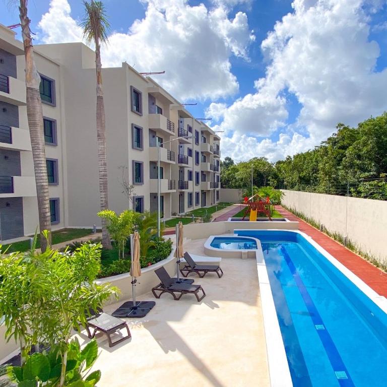 Astoria Gated Condos - Apartamento de 2 dormitorios - 10
