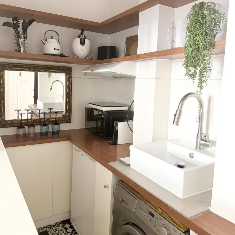 Studio climatisé pour 1 ou 2 personnes au 109 avenue Mozart Paris 16 - Appartement 1 Chambre - 2