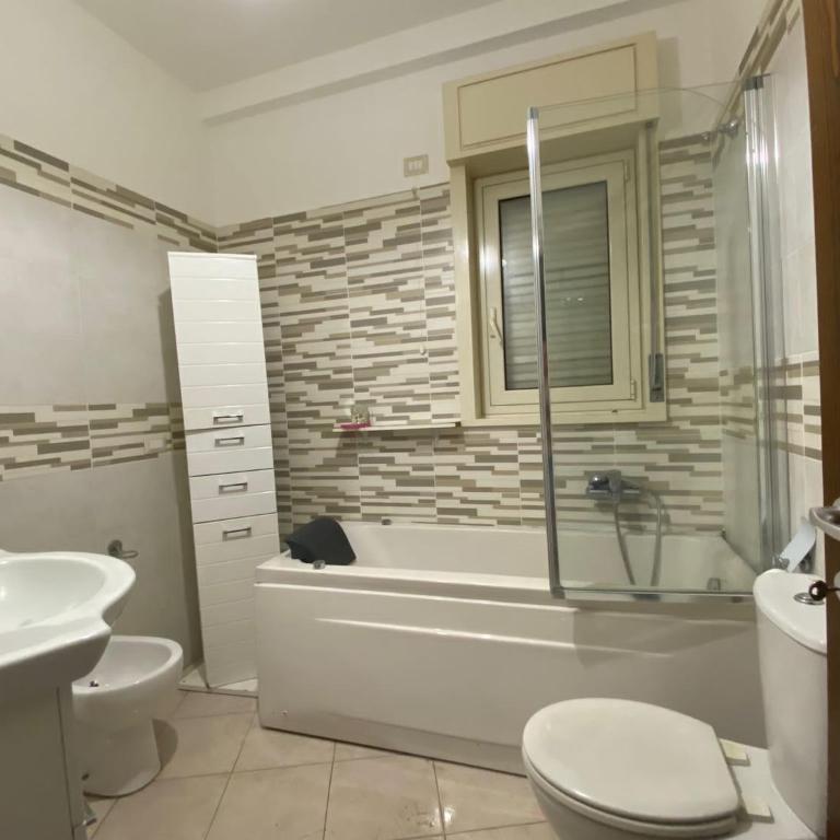 a casa di Martina - Three-Bedroom Standard Apartment - 18