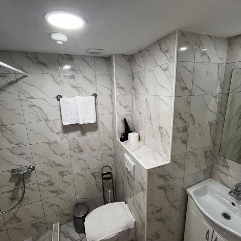Saki Apartments - Budget Double Room - 2