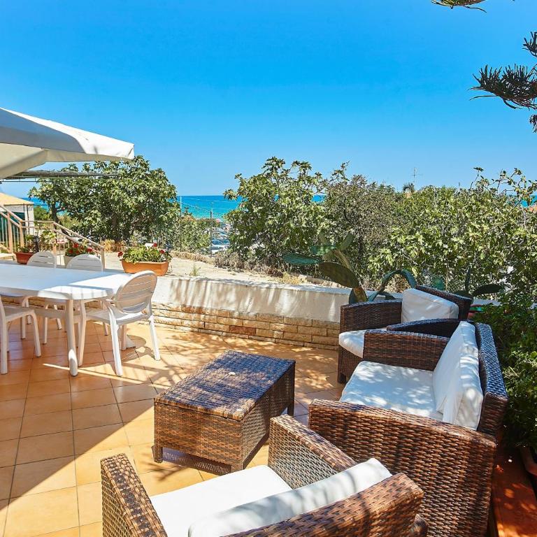 Villa Azzurra a pochi passi dal mare - Villa Superior - 1