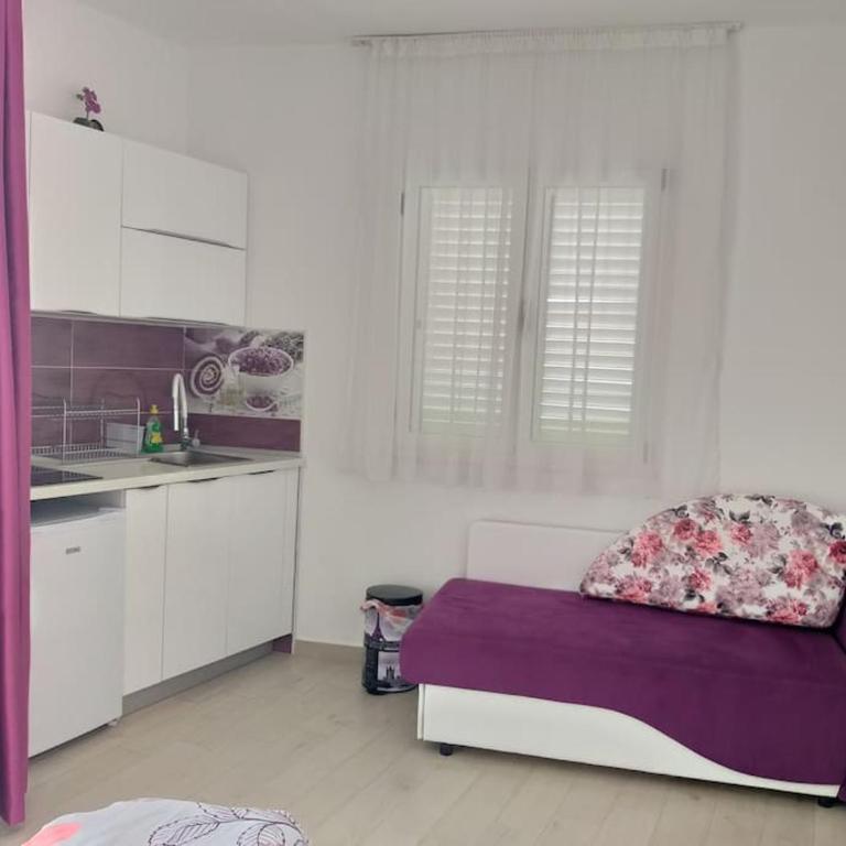 Sea Violet - One-Bedroom Apartment - 2