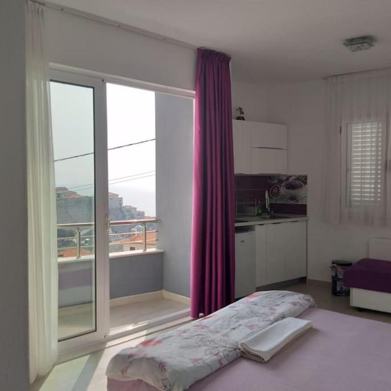 Sea Violet - One-Bedroom Apartment - 13
