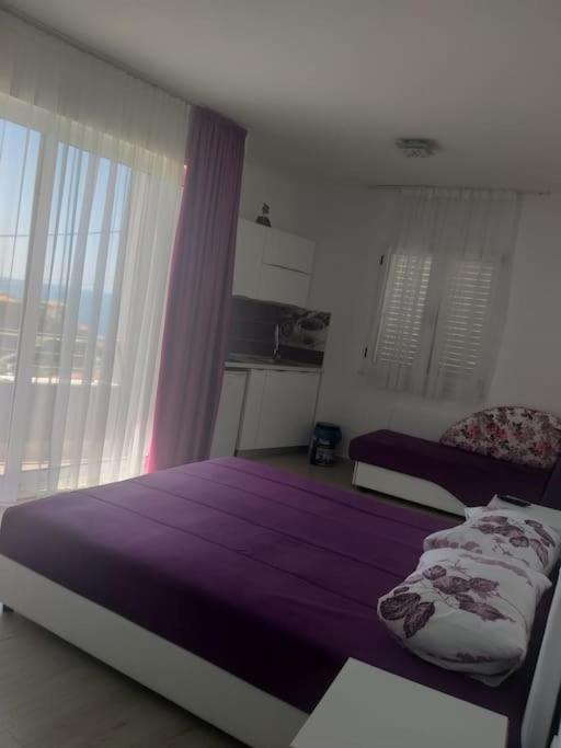Sea Violet - One-Bedroom Apartment - 24