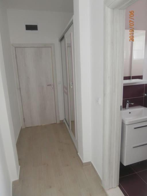 Sea Violet - One-Bedroom Apartment - 26