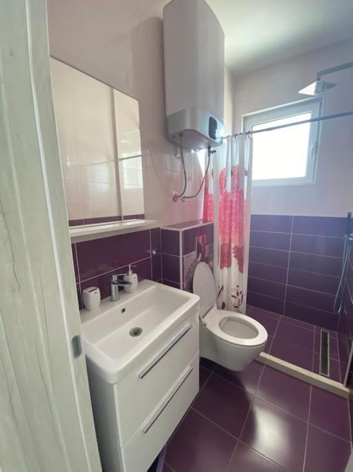 Sea Violet - One-Bedroom Apartment - 27