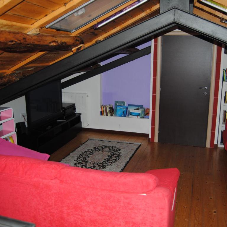 Rooftop Suite City Centre with Garage - One-Bedroom Apartment - 20