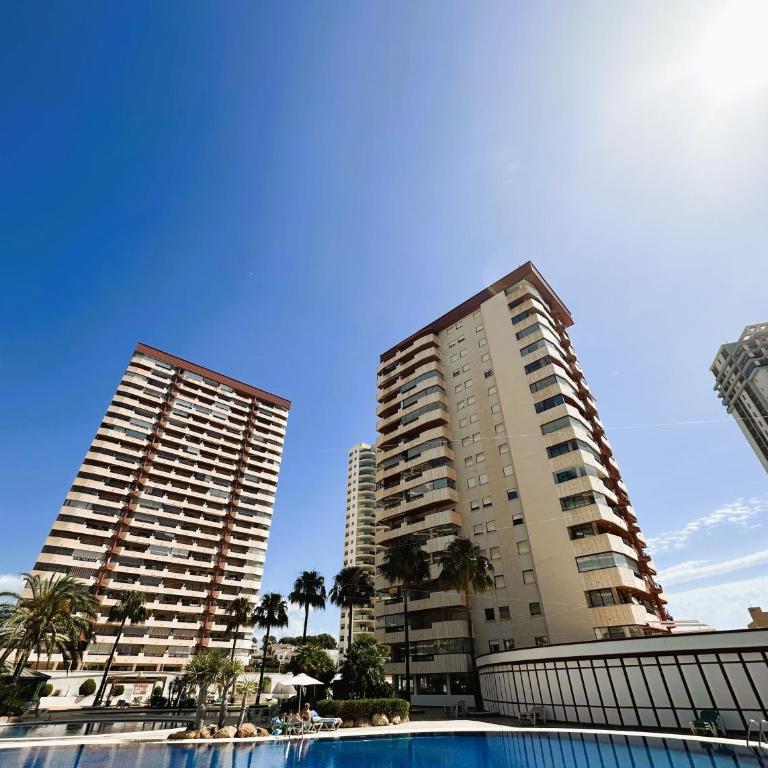 Beach Apartment with Pool & Gym - Two-Bedroom Apartment - 6