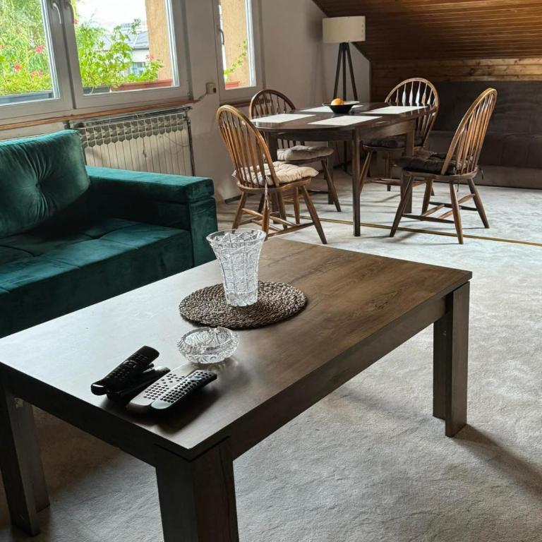 Apartments FAMILY & FRIENDS -free parking - Two-Bedroom Suite - 3