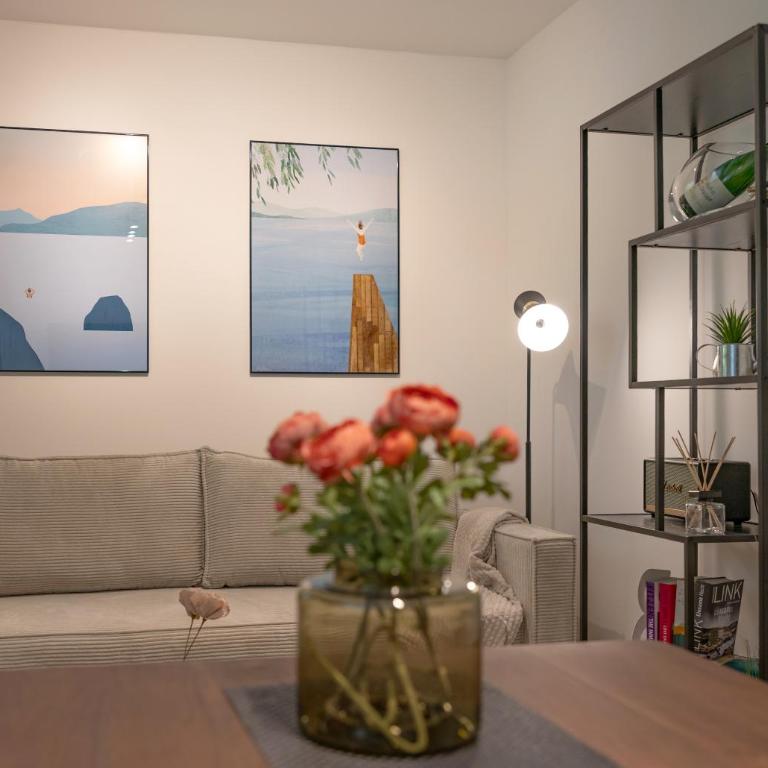 SweetHome - Küche, Stellplatz, WLAN, Nähe S-Bahn - Appartamento con 3 Camere da Letto - 2