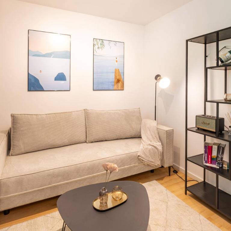 SweetHome - Küche, Stellplatz, WLAN, Nähe S-Bahn - Appartamento con 3 Camere da Letto - 1