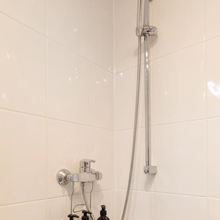 SweetHome - Küche, Stellplatz, WLAN, Nähe S-Bahn - Appartamento con 3 Camere da Letto - 22