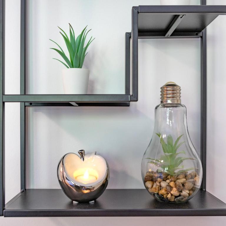 SweetHome - Küche, Stellplatz, WLAN, Nähe S-Bahn - Appartamento con 3 Camere da Letto - 36