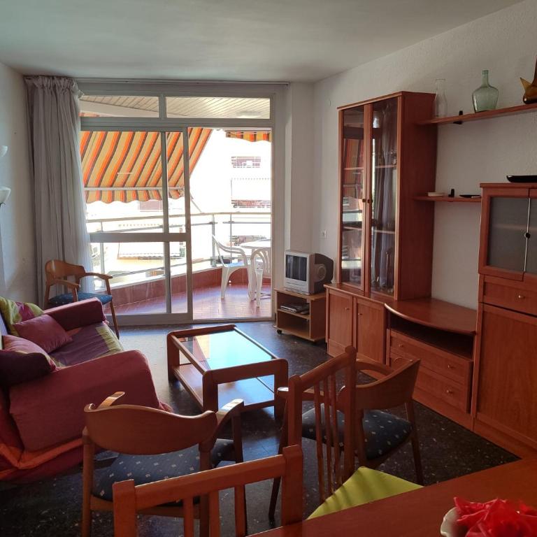 Cambrils playa y piscina - Apartamento de 2 dormitorios - 28