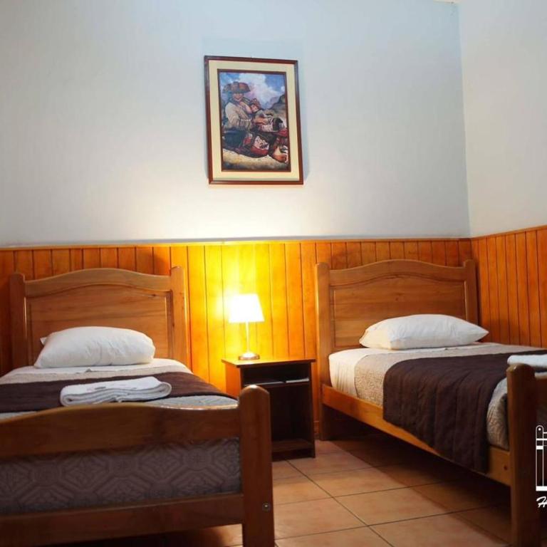 Hostal Casa Grande - Habitación Doble con baño privado - 2 camas - 3