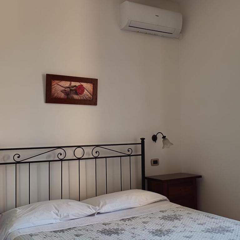 B&B Il Girasole - Rooms & House in country - air conditioned - 1500 meters from historic center - Camera Matrimoniale - 1