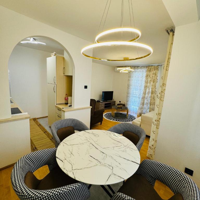 Del Mar - One-Bedroom Apartment - 1