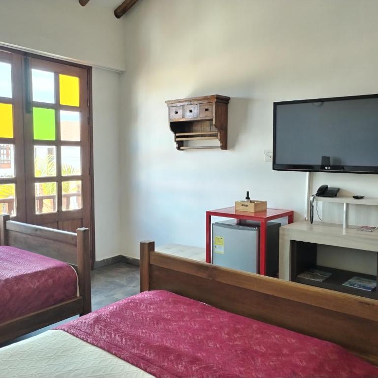 Hotel Capitan Ricaurte - Habitación Cuádruple con balcón - 4