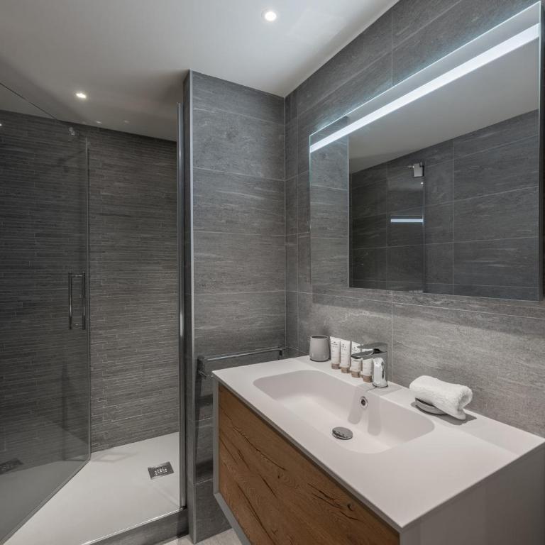 Appartement cosy au centre de Courchevel avec espace bien-être - FR-1-562-81 - Appartement - 9