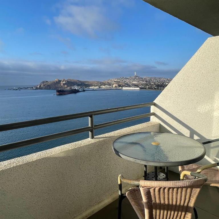 Apartamento junto a la playa - Increíble Vista - One-Bedroom Apartment - 3