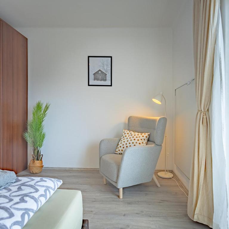 Landhaus Danita - Apartment mit Seeblick - 8