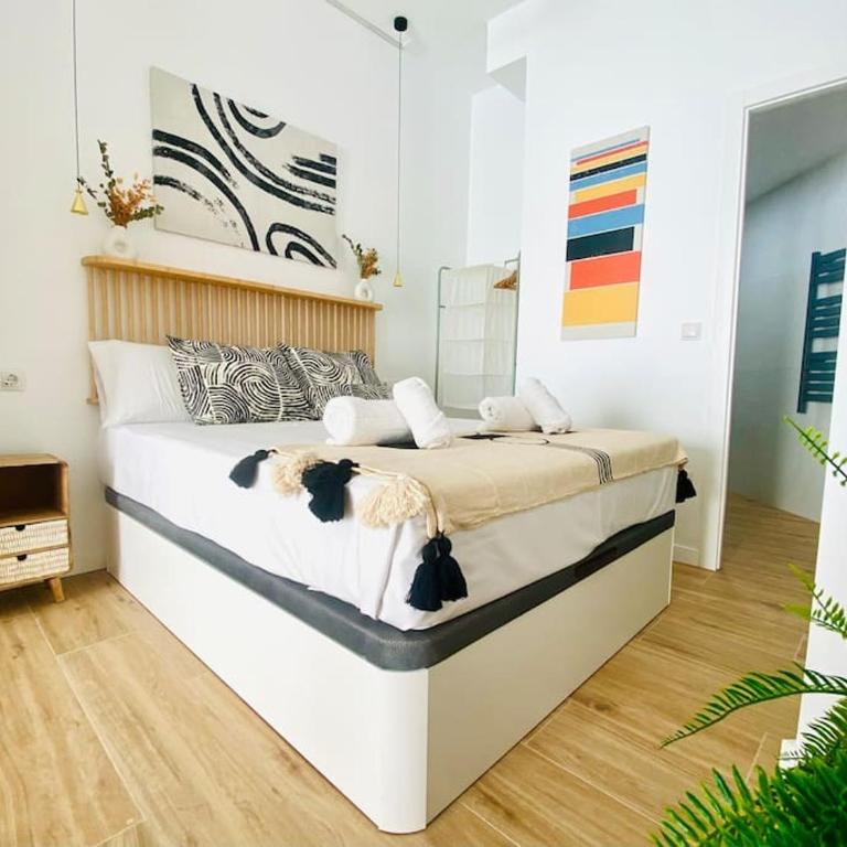 BAJO A - Design & Comfort in Ruzafa SOHO - One-Bedroom Apartment - 49