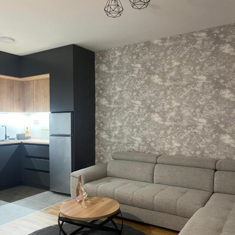 Sunny City with a Cozy Touch - Apartman sa 1 Spavaćom Sobom - 2