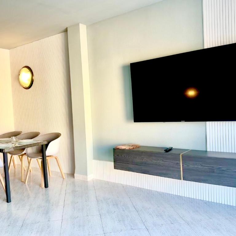 Cullera Beach Oasis - Two-Bedroom Apartment - 22