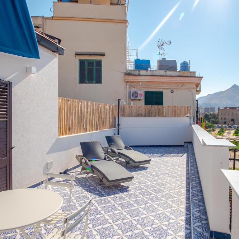 Zisa Top Romantic Terrace & Private outdoor Jacuzzi - Two-Bedroom Apartment - 7