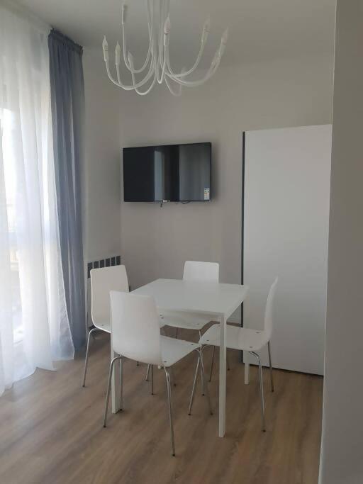 Bsuites trieste in centro storico con wifi - Monolocale Queen - 11