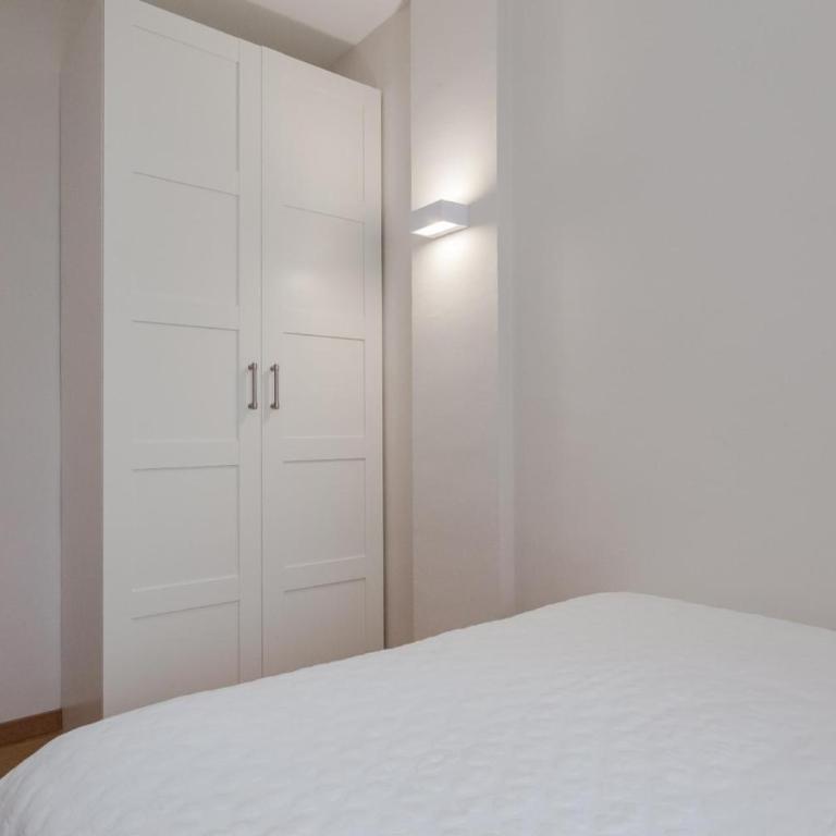 Apartment with terrace for 4 - Three-Bedroom Apartment - 11
