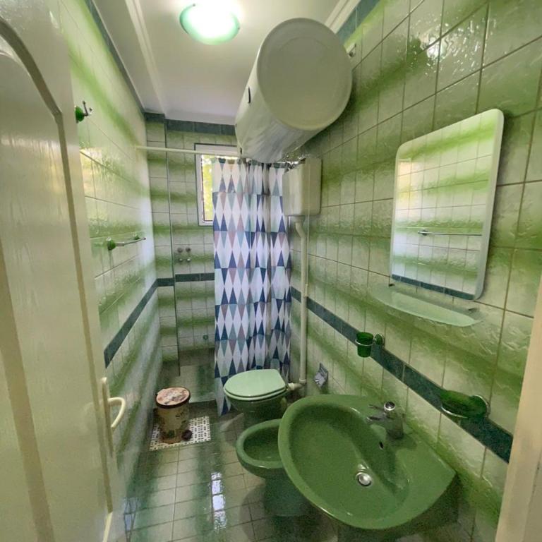 Apartmani Simonovic - Deluxe Double Room with Shower - 4