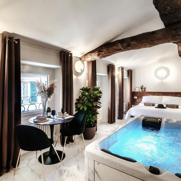 Sahara & Amazzonia Luxury Suites by "The House Of Travelers" - Appartamento con 1 Camera da Letto e Vasca Idromassaggio - 10